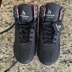 Ryderwear weightlifting sneakers - new w/ tag - dark grey w/ red lining inside